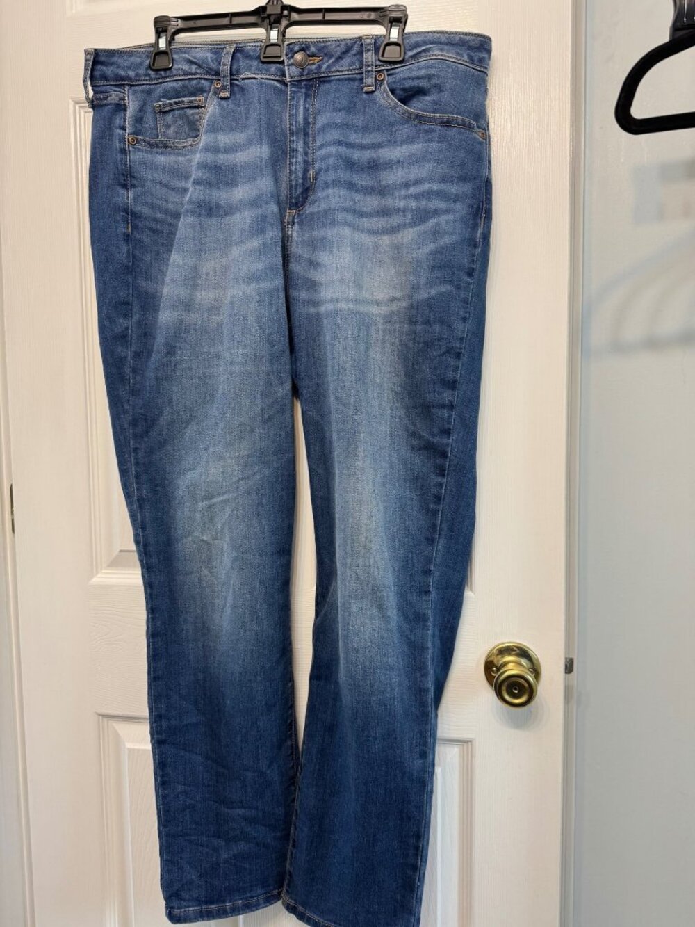 Sonoma Goods For Life Women’s 16R Curvy Straight Leg Jeans Blue Faded Wash